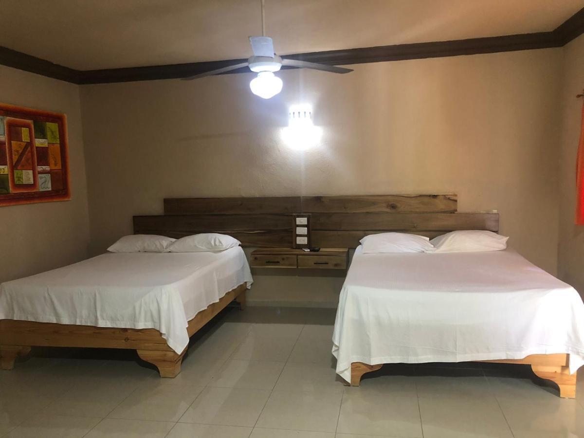 Hotel Cambri Нагуа Екстер'єр фото
